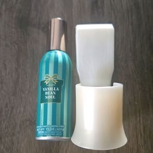 Bath & Body Works Vanilla Bean Noel Room Spray And Wallflower Basic Plug USED